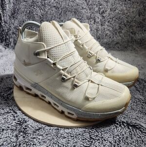 On Cloud Cloudtrax Undyed Water Repellent Hiking Shoe Women's Size 9.5